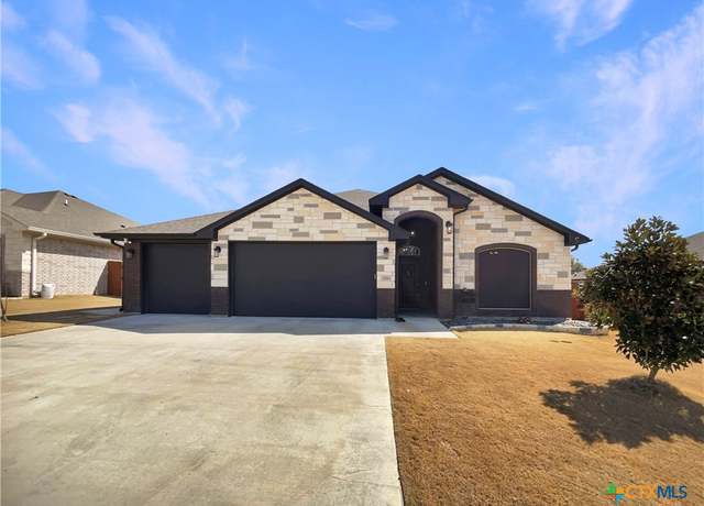 Property at 3310 Long Fellow Dr, Belton, TX 76513, 4 beds, 3 baths