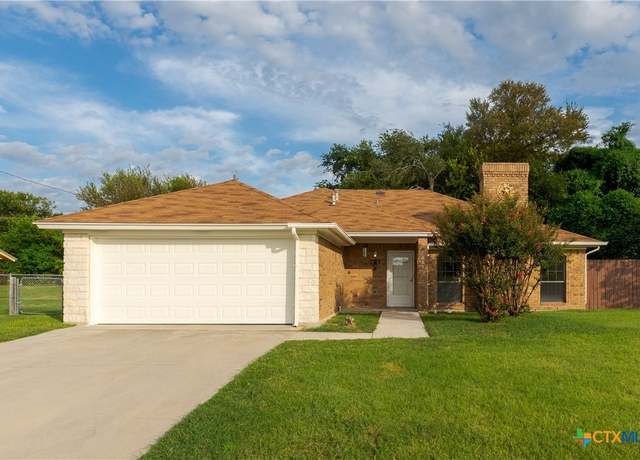 Property at 1005 Craddock St, Copperas Cove, TX 76522, 3 beds, 2 baths