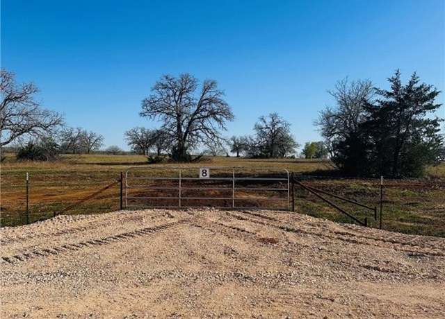 Property at 716 Main Loop Rd, Waelder, TX 78959