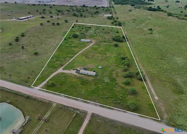 Property at 469 Willow Creek Ranch Rd, Victoria, TX 77904, 2 beds, 2 baths