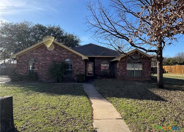 Property at 106 Chandler Ave, Gatesville, TX 76528, 3 beds, 2 baths