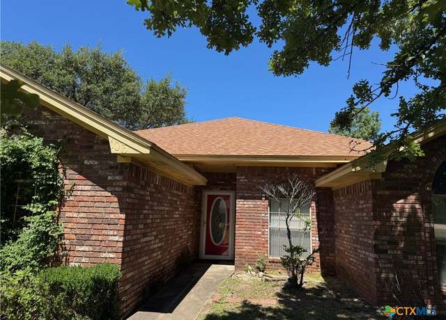 Property at 106 Chandler Ave, Gatesville, TX 76528, 3 beds, 2 baths