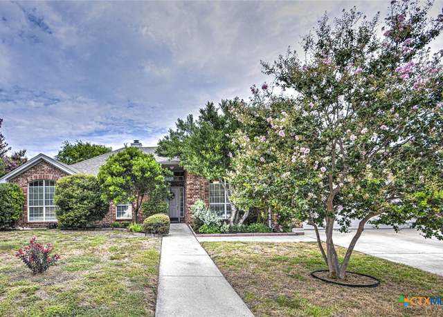 Property at 2109 Southport Dr, Killeen, TX 76542, 4 beds, 2 baths