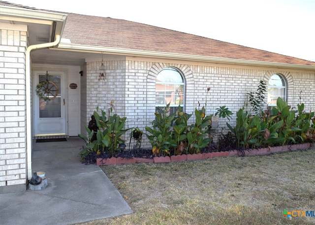 Property at 5710 Montrose Dr, Killeen, TX 76542, 4 beds, 2 baths