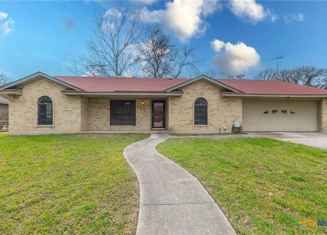 Property at 2502 N Beal St, Belton, TX 76513, 3 beds, 2 baths