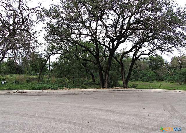 Property at 528 E 25th St, Belton, TX 76513