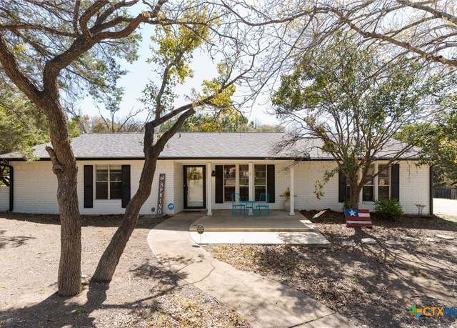 Property at 1104 Cedar Oaks Ln, Harker Heights, TX 76548, 4 beds, 2 baths