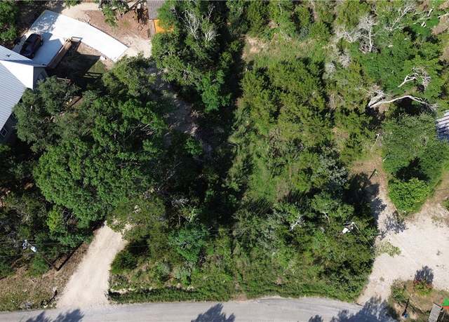 Property at 623 Firefly Dr, Canyon Lake, TX 78133