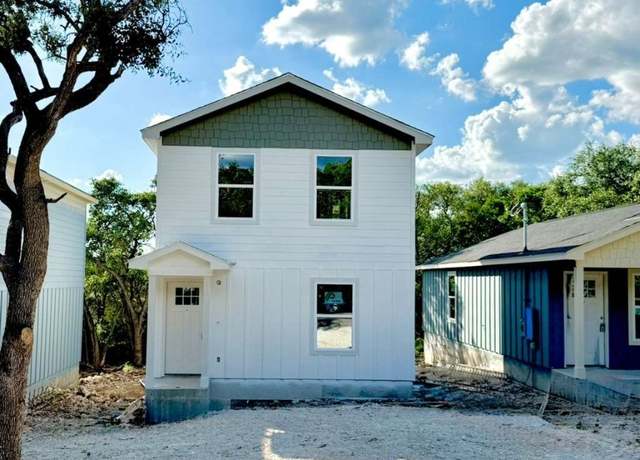 Property at 701 Burr Oak Ln, Canyon Lake, TX 78133, 2 beds, 2 baths