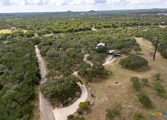 Property at 1100 Chapparal Dr, Wimberley, TX 78676, 3 beds, 3.5 baths