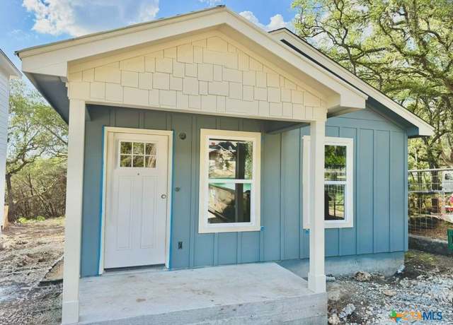 Property at 709 Burr Oak Ln, Canyon Lake, TX 78133, 2 beds, 2 baths