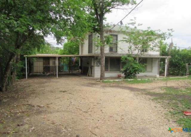Property at 1310 & 1310 1/2 S 39th St, Temple, TX 76504, 1 bed, 1.5 baths
