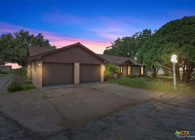 Property at 7731 Franklin Rd, Moody, TX 76557, 3 beds, 2 baths