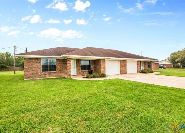 Property at 374 & 376 Navidad, Vanderbilt, TX 77991, 4 beds, 2 baths