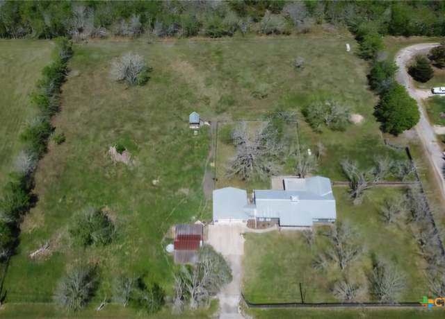 Property at 5596 Fm 616, Vanderbilt, TX 77991, 4 beds, 3 baths