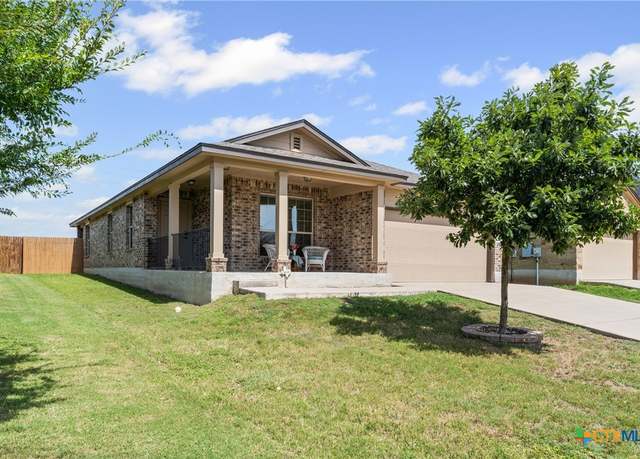 Property at 1328 Amber Dawn Dr, Temple, TX 76502, 3 beds, 2 baths