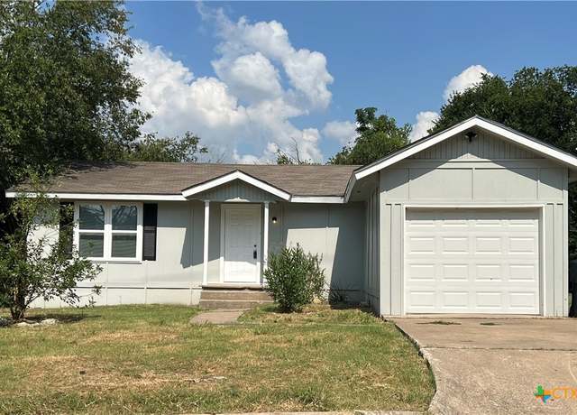 Property at 908 S 22nd St, Temple, TX 76501, 3 beds, 2 baths