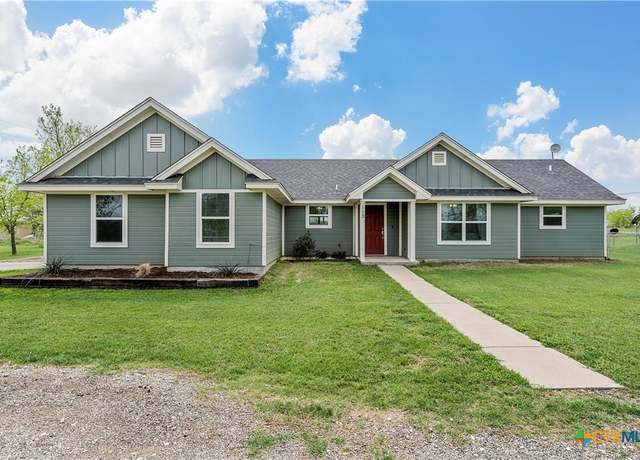 Property at 113 Airport Rd, Gatesville, TX 76528, 3 beds, 2 baths