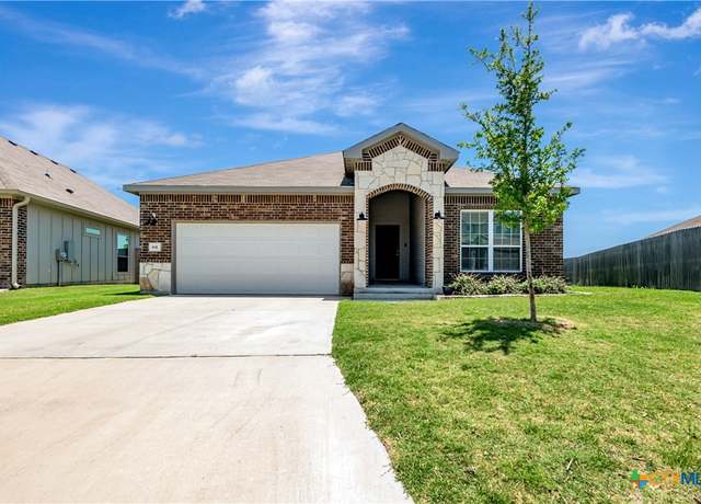 Property at 631 Friar Tuck Dr, Temple, TX 76502, 4 beds, 3 baths