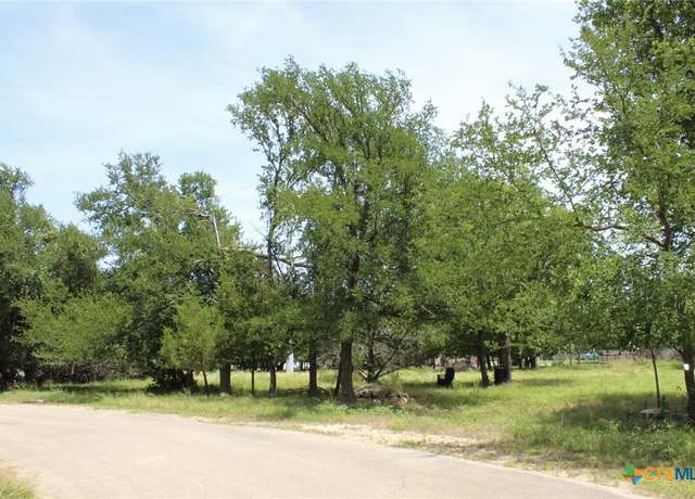 Property at 10 Hackberry Ct, Belton, TX 76513