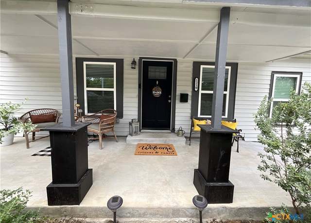 Property at 1210 N Milam St, Seguin, TX 78155, 3 beds, 2 baths