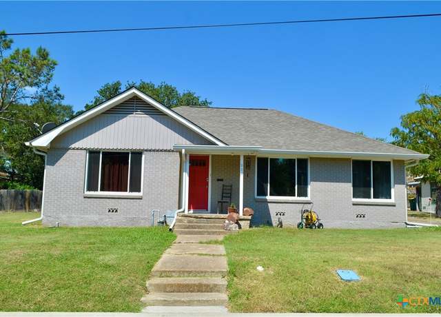 Property at 602 Park St, Gatesville, TX 76528, 2 beds, 1 bath