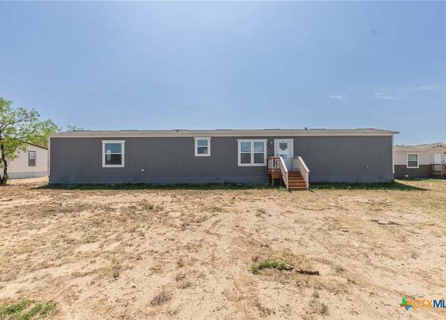 Property at 181 Viridian Vw, Pleasanton, TX 78064, 3 beds, 2 baths