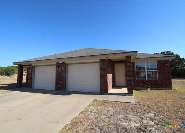 Property at 609 Bermuda St, Copperas Cove, TX 76522, 6 beds, 4 baths