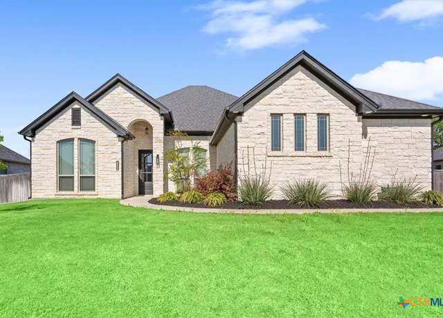 Property at 124 Cumberland Dr, Belton, TX 76513, 4 beds, 3 baths
