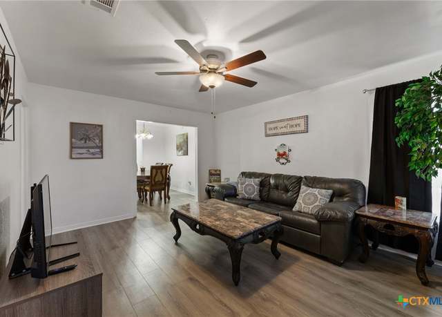 Property at 802 Evetts Rd, Killeen, TX 76541, 4 beds, 2 baths