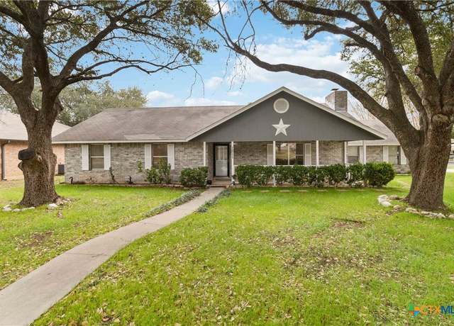 Property at 1211 Eagle Rdg, Seguin, TX 78155, 4 beds, 3 baths