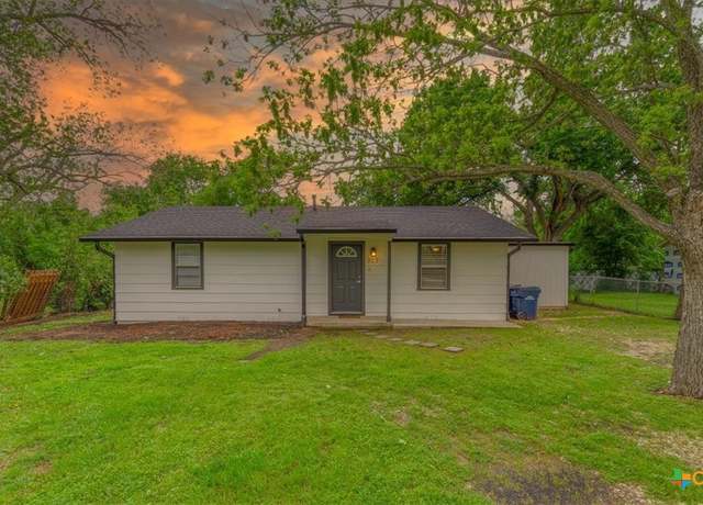 Property at 303 Sumbera St, Holland, TX 76534, 3 beds, 1 bath