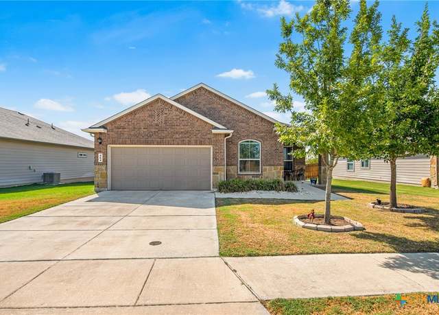 Property at 464 Copper Hill Dr, New Braunfels, TX 78130, 4 beds, 2 baths