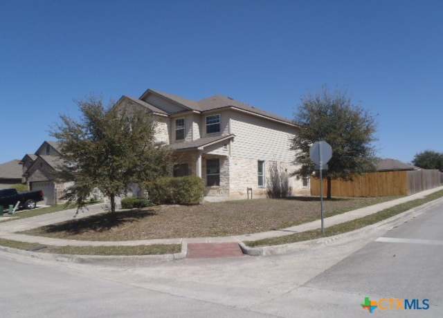 Property at 306 Oak Creek Way, New Braunfels, TX 78130, 4 beds, 2.5 baths