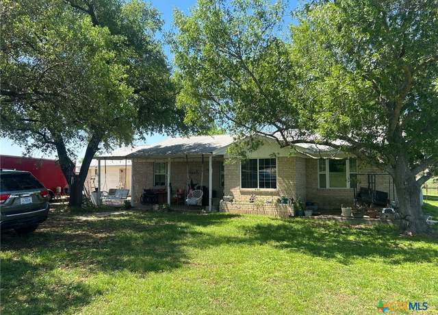 Property at 5320 S Us Highway 77, Rockdale, TX 76567, 4 beds, 3 baths