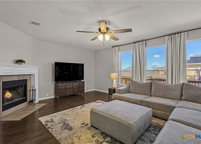 Property at 6205 Bridgewood Dr, Killeen, TX 76549, 4 beds, 2.5 baths