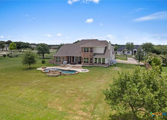 Property at 144 Indian Ridge Rd, Belton, TX 76513, 6 beds, 3.5 baths