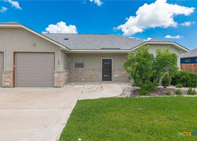 Property at 168 Navarro Xing, Seguin, TX 78155, 3 beds, 2 baths