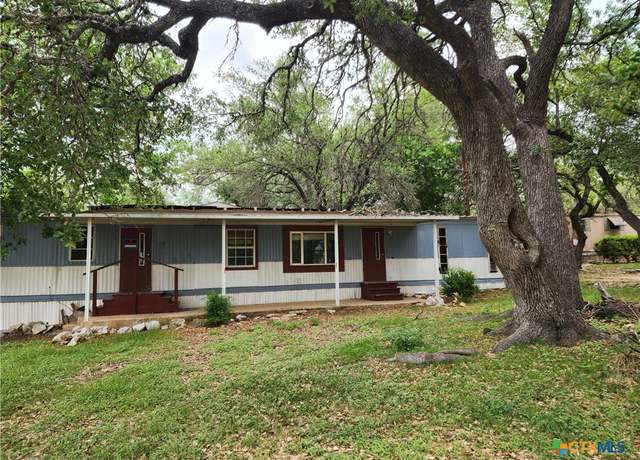 Property at 520 Royal Oak Dr, Canyon Lake, TX 78133, 2 beds, 2 baths