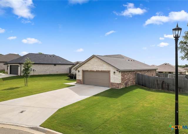 Property at 705 Juniper Dr, Troy, TX 76579, 4 beds, 2 baths