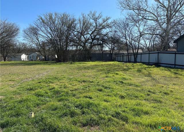 Property at 614 Blake St, Killeen, TX 76541