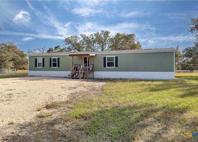 Property at 441 Private Road 1065, Hallettsville, TX 77964, 3 beds, 2 baths