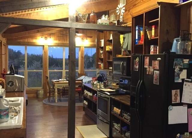 Property at 2911 Sulphur Wells Rd, Salado, TX 76571, 3 beds, 2 baths