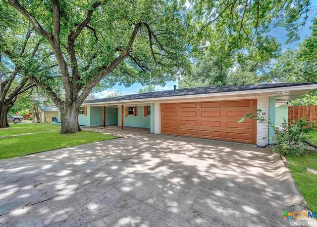 Property at 309 E Xavier Ave, Temple, TX 76501, 4 beds, 2 baths