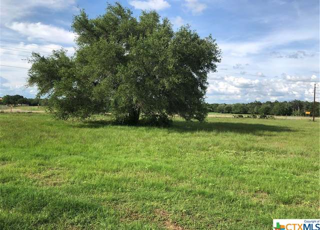 Property at 154 Pvt 1672, Hallettsville, TX 77964