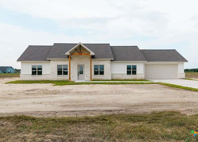 Property at 156 Essence Dr, Victoria, TX 77904, 3 beds, 2 baths