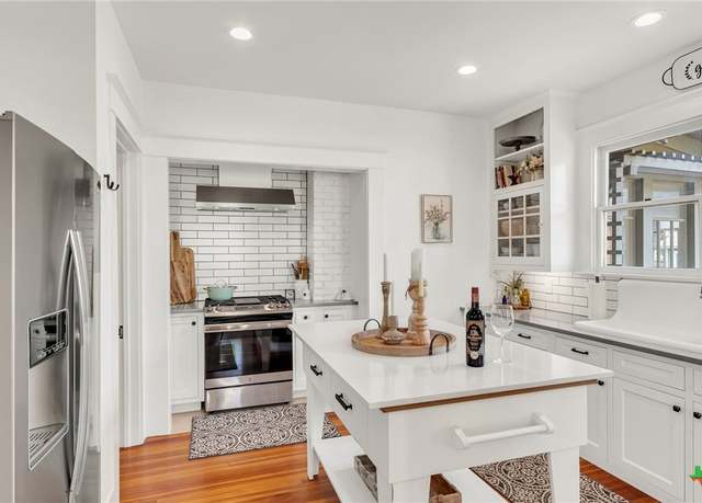 Property at 1502 Olive St, Georgetown, TX 78626, 2 beds, 1 bath