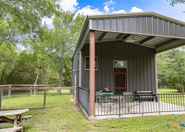 Property at 2915 County Road 354, Gonzales, TX 78629