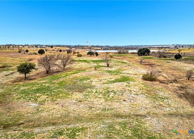 Property at 8070 N Lone Star Pkwy, Mcgregor, TX 76657