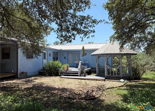 Property at 904 Deer Springs Dr, Burnet, TX 78611, 3 beds, 3 baths